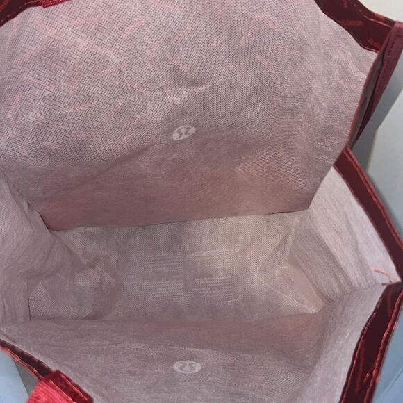 LULULEMON ATHLETICA Red Ombre Reusable Large Tote Bag - Picture 5 of 6